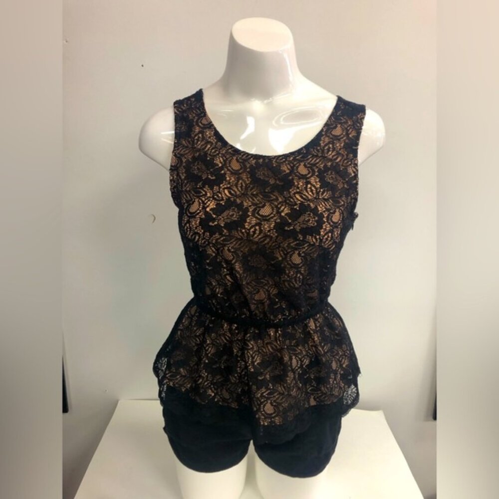 XXI BLACK LACE OPEN BACK ROP IN SIZE SMALL